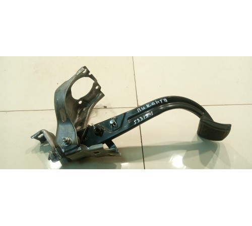 Педаль тормоза