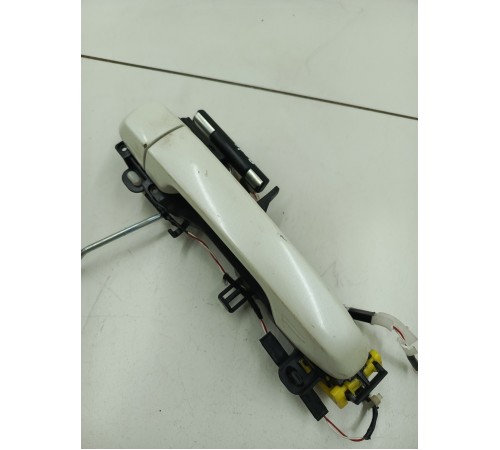 Ручка двери передняя правая наружная