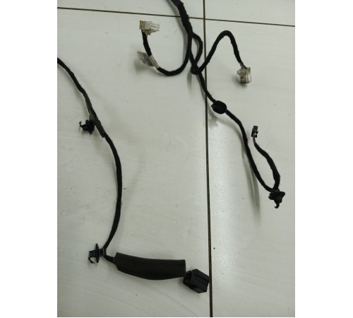 Электропроводка двери передняя левая