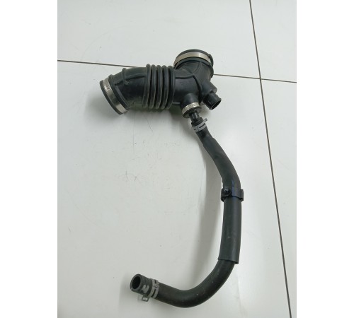 Патрубок воздушного фильтра