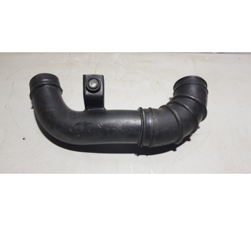 Патрубок воздушного фильтра