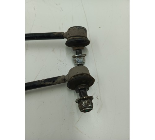 Стойка переднего стабилизатора 2 шт.