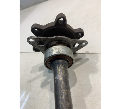 Полуось промежуточная