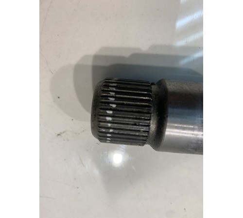 Полуось промежуточная