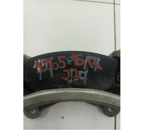 скоба переднего суппорта 