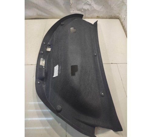 Обшивка крышки багажника