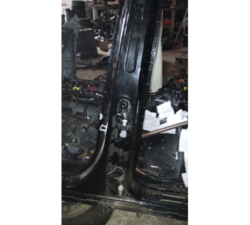 Левый порог со стойкой