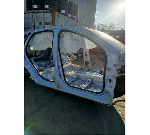 Порог со стойкой правый