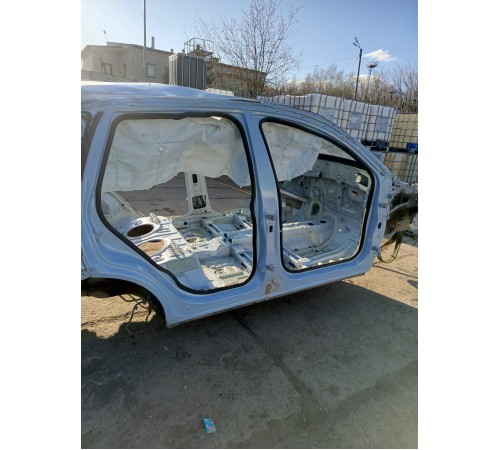 Порог со стойкой правый