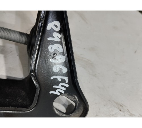 Кронштейн(крепление) задней балки левый