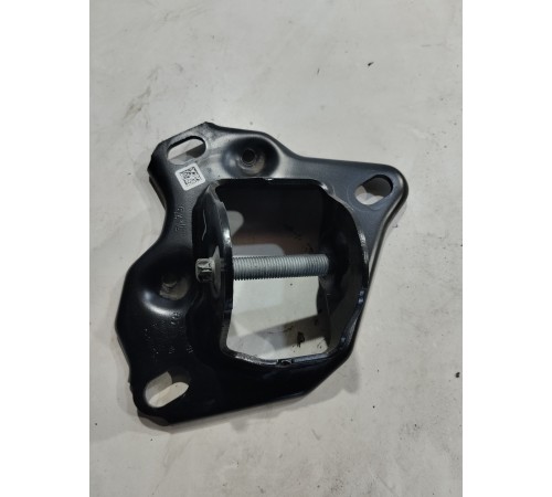 Кронштейн(крепление) задней балки левый