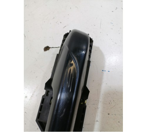 Ручка двери передняя левая наружная