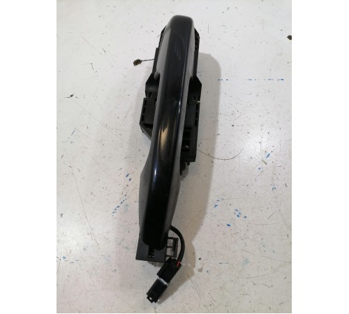 Ручка двери передняя левая наружная