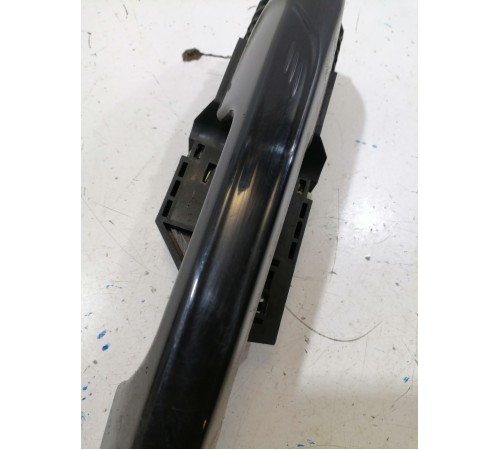 Ручка двери передняя левая наружная