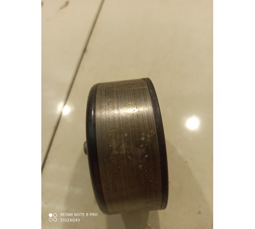 Ролик-натяжитель