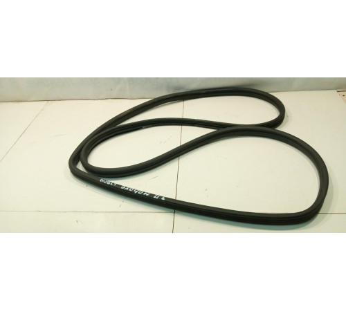 Уплотнитель двери (задний, правый)