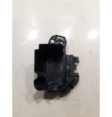 Кронштейн накладки замка крышки багажника