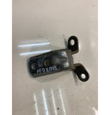 Петля двери (передняя, правая, нижняя)