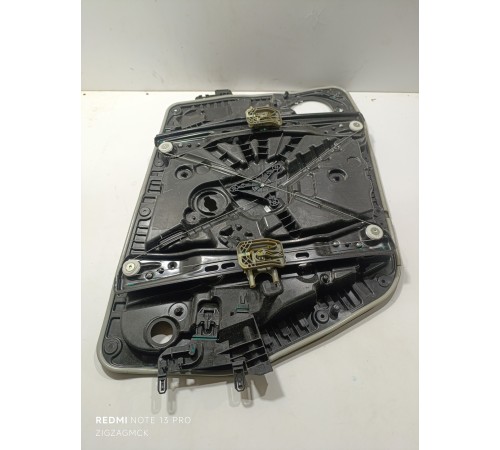 Стеклоподьемник передний правый с моторчиком