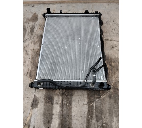 Радиатор охлаждения двигателя