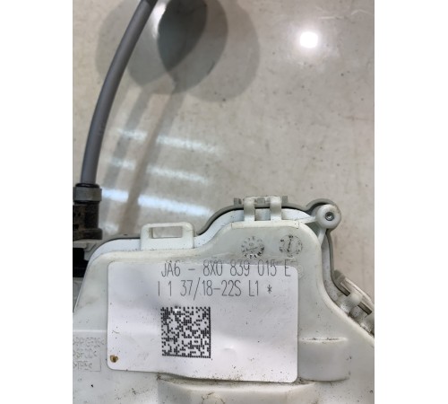 Замок двери (задний, правый)