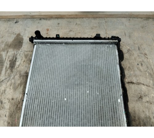 Радиатор охлаждения двигателя
