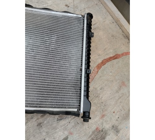 Радиатор охлаждения двигателя