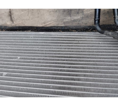 Радиатор охлаждения двигателя