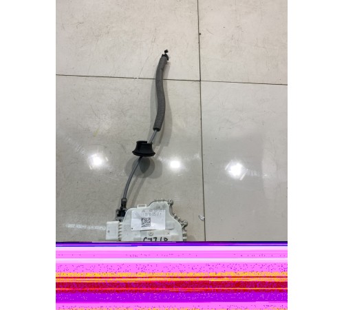 Замок двери (задний, правый)