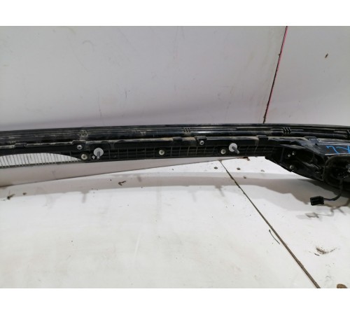 Фонарь двери крышки багажника центральный