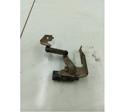 Датчик высоты дорожного просвета задний левый