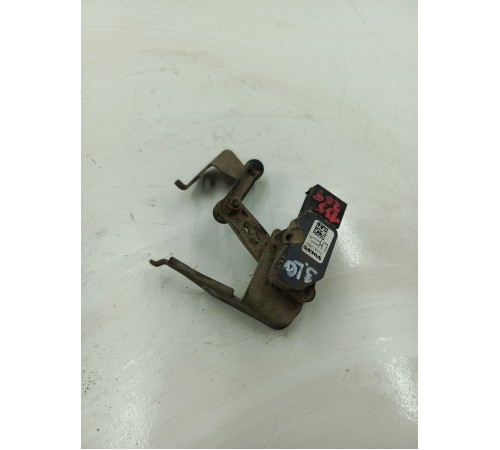 Датчик высоты дорожного просвета задний левый