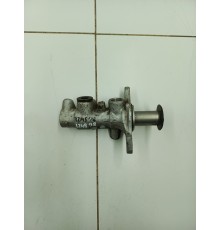 Главный тормозной цилиндр