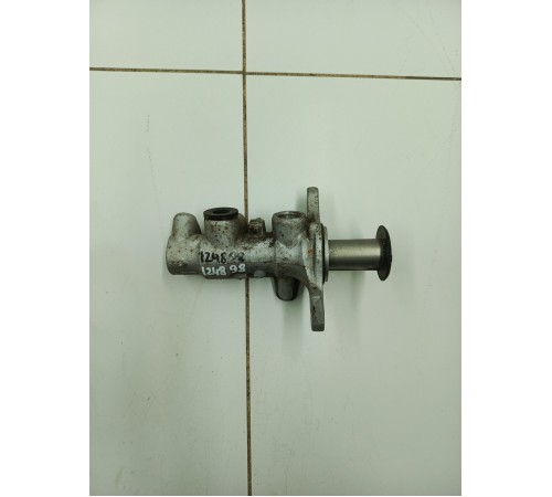 Главный тормозной цилиндр