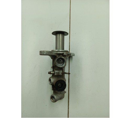 Главный тормозной цилиндр