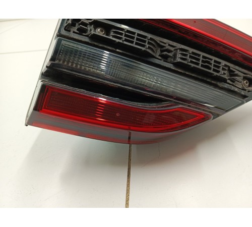 Фонарь задний внутренний левый