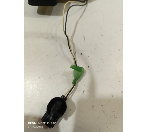 Кнопка открывания багажника