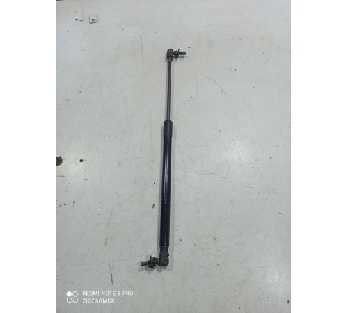 Амортизатор крышки багажника