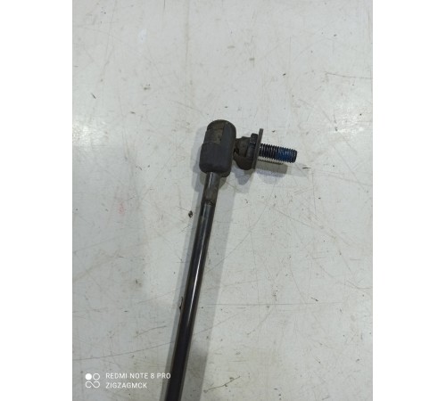 Амортизатор крышки багажника