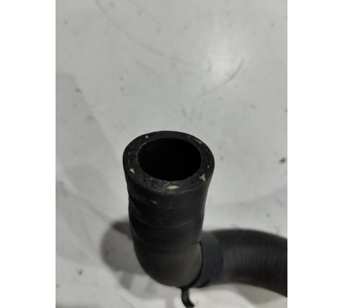 Патрубок системы охлаждения