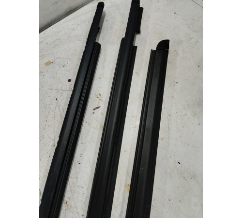 Уплотнитель стекла двери внутренний