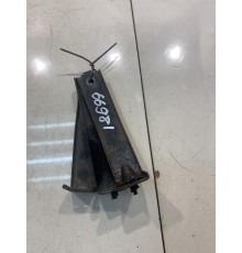 Кронштейн заднего бампера