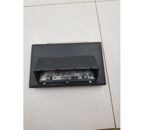 Информационный дисплей монитор мультимедийный