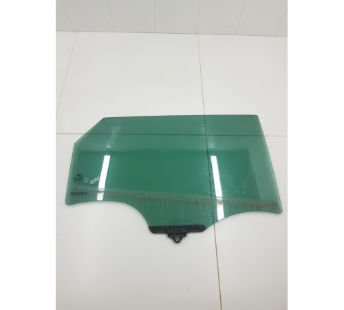 Стекло двери заднее правое