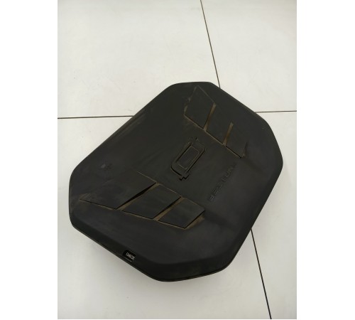 Накладка двигателя декоративная