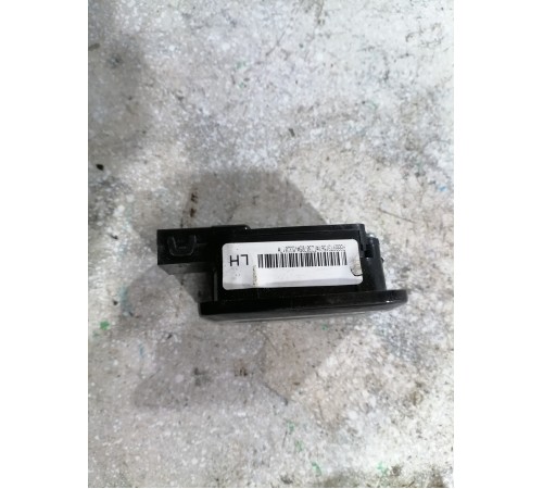 Плафон потолочный левый