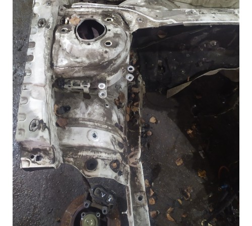 Лонжерон(передний правый)