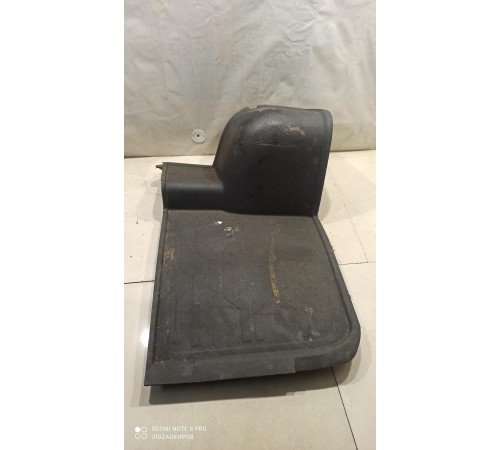 Напольное покрытие заднее левое