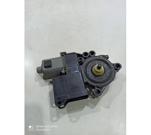 Моторчик стеклоподъемника (задний левый)