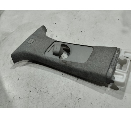 Обшивка центральной стойки(левая верхняя)